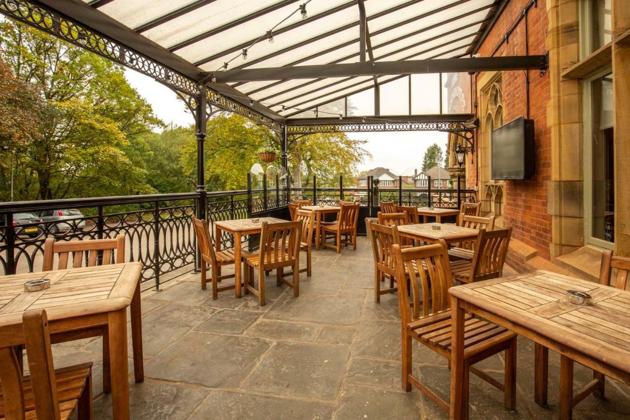 Woodthorpe Hotel Prestwich Eksteriør billede