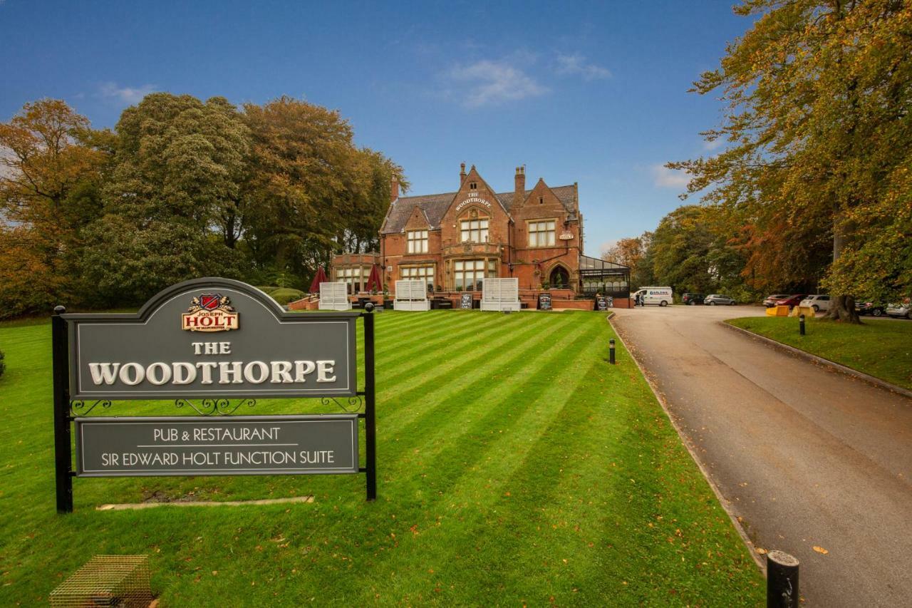 Woodthorpe Hotel Prestwich Eksteriør billede