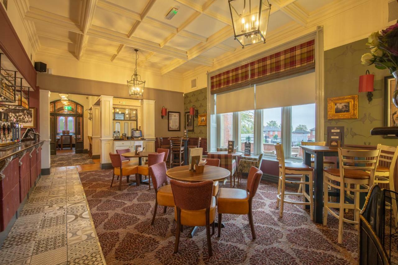 Woodthorpe Hotel Prestwich Eksteriør billede